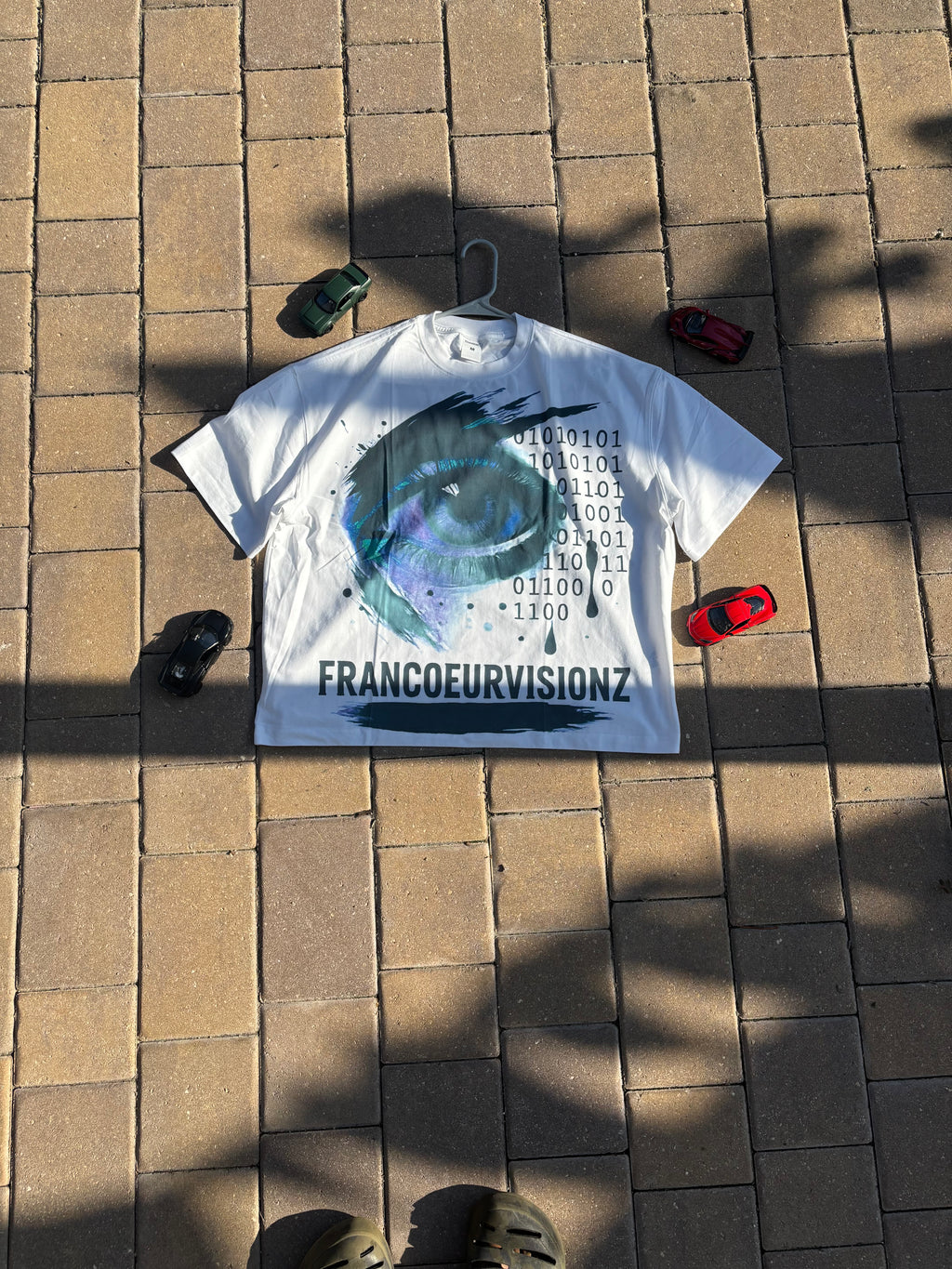 eyes don't lie white tee