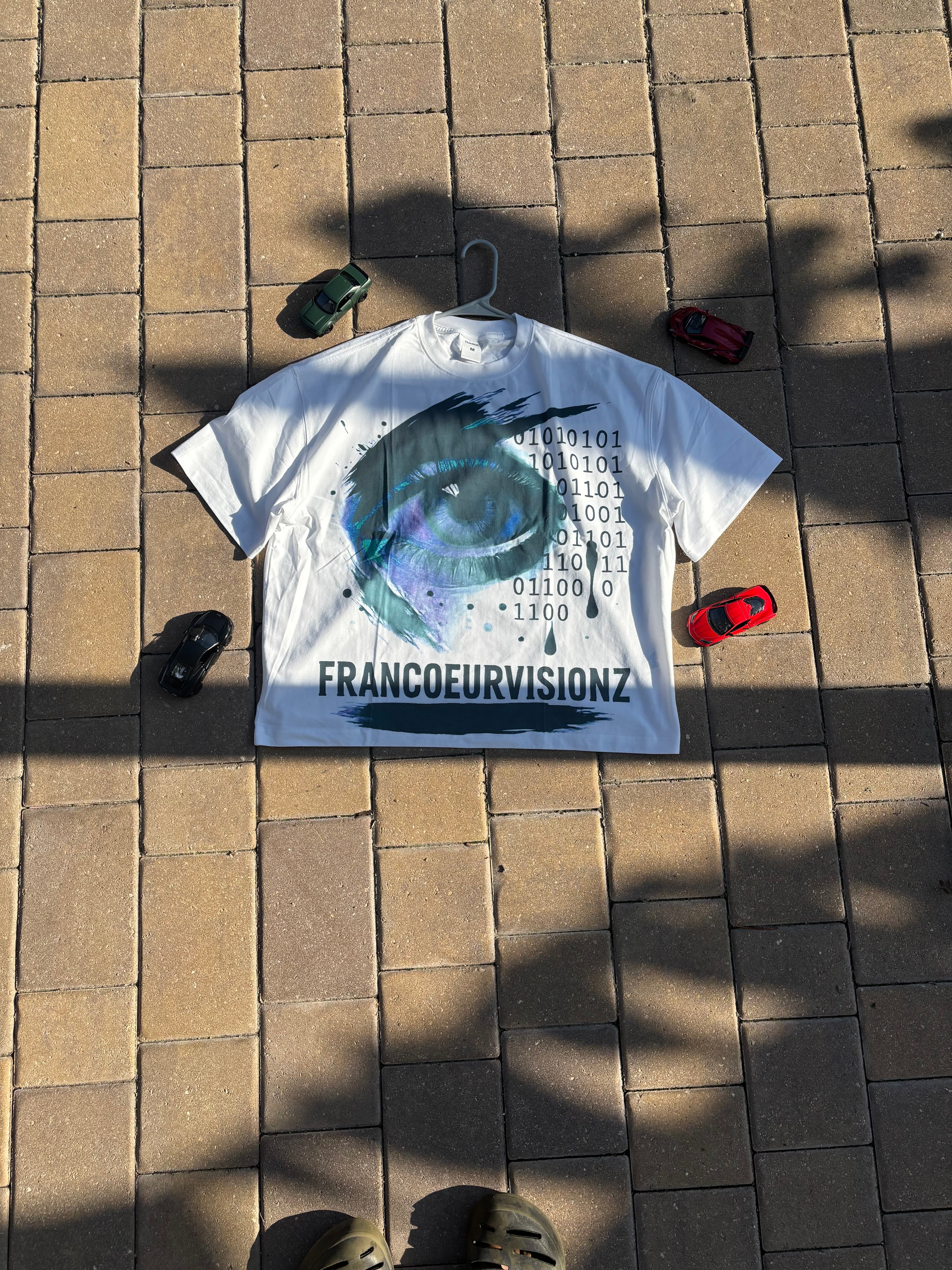 eyes don't lie white tee